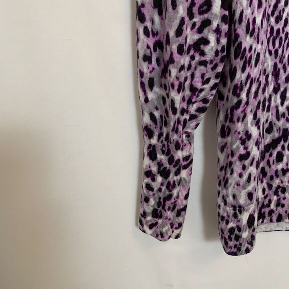Talbots Womens Petite Medium Merino Wool Sweater Top Purple Leopard Long Sleeve - Picture 5 of 7